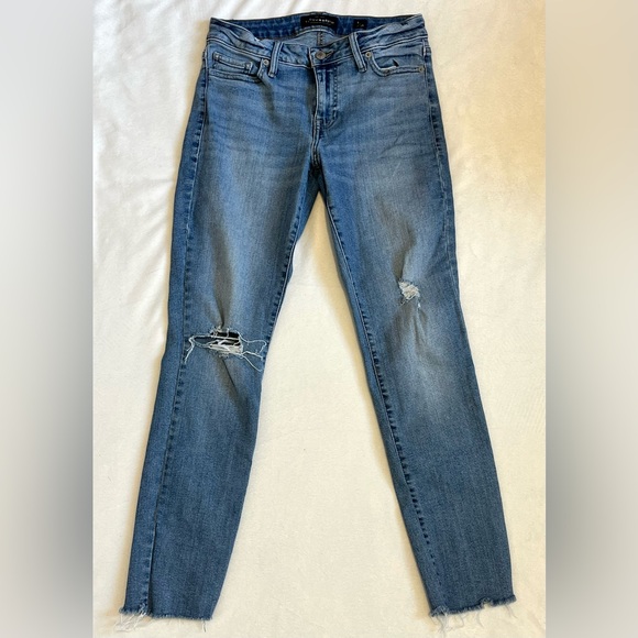 Lucky Brand Denim - Lucky Brand Lolita Super Skinny Light Blue Slightly Distressed Jeans Size 6